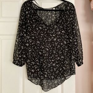 Sheer 3/4 Sleeve Blouse LIKE NEW